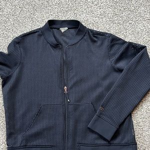 Warm up zip up    very breathable